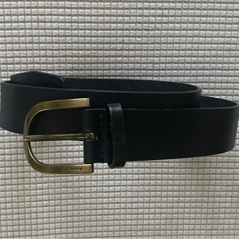 DKNY Women’s Genuine Leather Belt